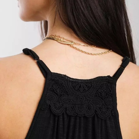 Daytrip Black Surplice Camisole with Lace Detail - Picture 10 of 10